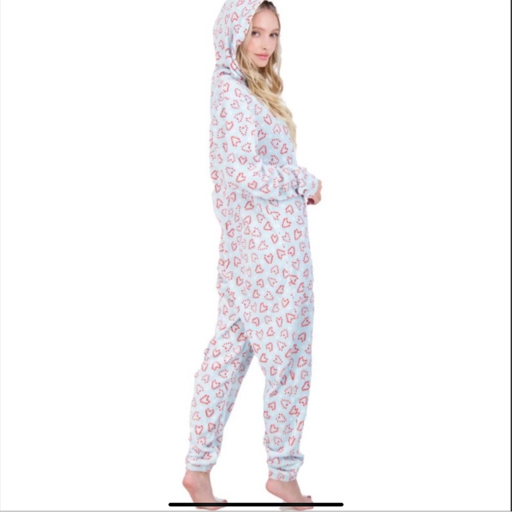 Cozy Heart-Print Hooded Onesie - White with Red Hearts